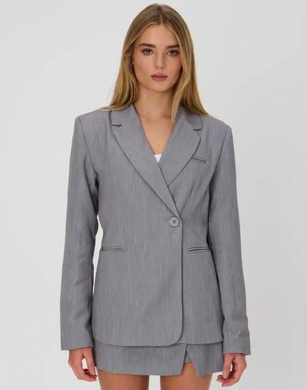 TAILORED CROSSOVER BLAZER offers at $89.99 in Bardot