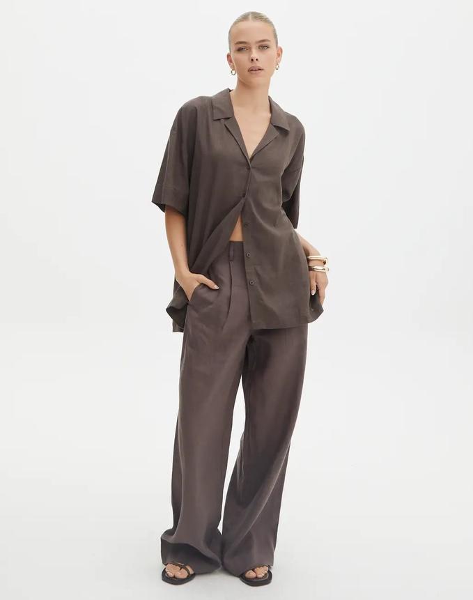 Linen Blend Tailored Pant offers at $69.99 in Glassons