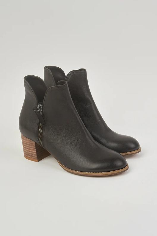 Seine Double Zip Ankle Boot offers at $99.99 in Blue Illusion