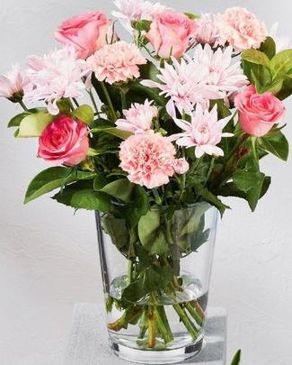 Mum In A Million Bouquet offers at $25 in ALDI