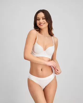 Play Contour Long Line Bra offers at $41.97 in Bendon Lingerie Outlet