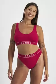 Retro Rib™ Seamless Deep V Crop offers at $17.99 in Bonds