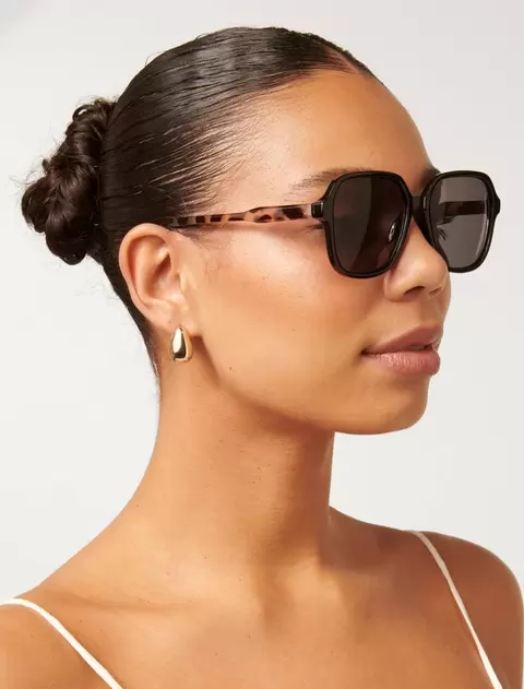 Solana Square Sunglasses offers at $39.99 in Forever New